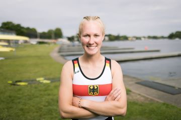 Frieda Echterhoff mit Diskus