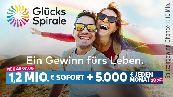 Pärchen lacht in die Kamera. Neuer Gewinnplan | GlücksSpirale WestLotto