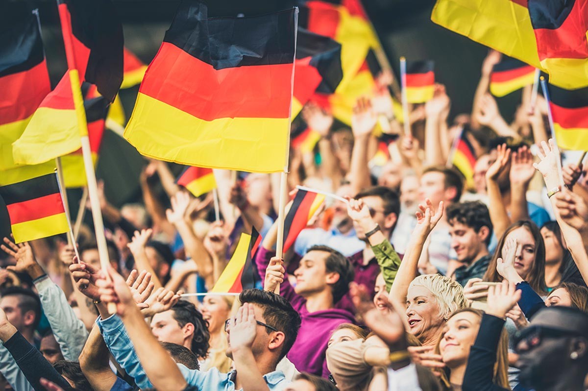 Deutsche Fussballfans beim Public Viewing | WestLotto