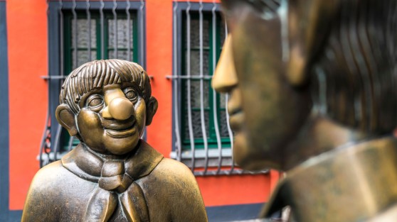 Bronzestatue Tünnes und Schäl in Köln | WestLotto Glücksbringer LOTTO 6aus49