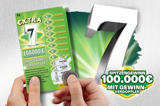 Los Extra 7 wird mit Münze aufgerubbelt. Rechts daneben steht eine große 7 | WestLotto-Rubbellos Extra 7