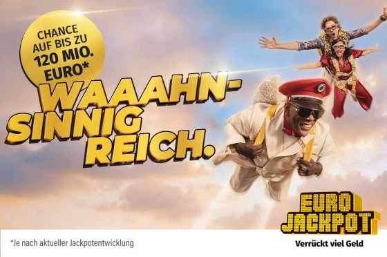 Drei lachende Personen gleiten mit mit Diamanten besetzten Fallschirmen auf dem Rücken durch den Himmel - Westlotto