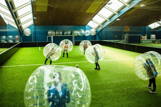 Bubbleball-Action im Alma Park in Gelsenkirchen | Ausflugsort NRW 