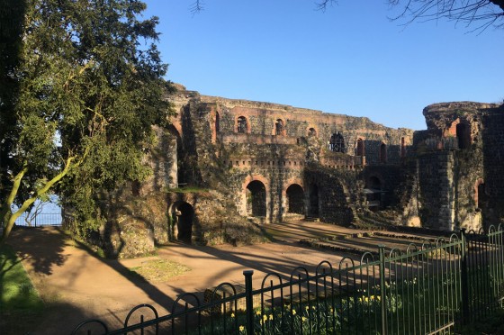  Ruine der Kaiserpfalz in Kaiserswerth | Ausflugsort NRW