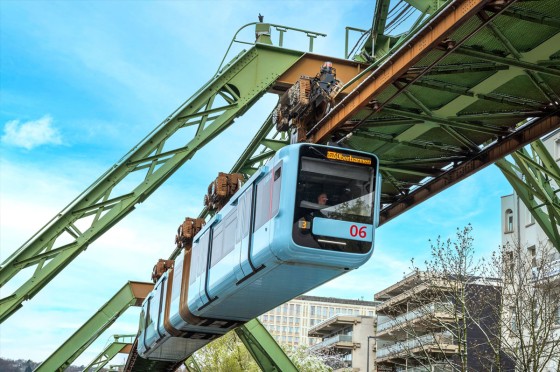 Schwebebahn in Wuppertal | WestLotto Radtour des Monats