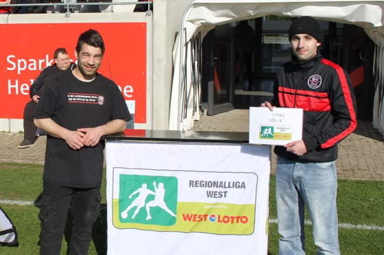 Zwei Teilnehmer bei der Siegerehrung | WestLotto-Bubbleball